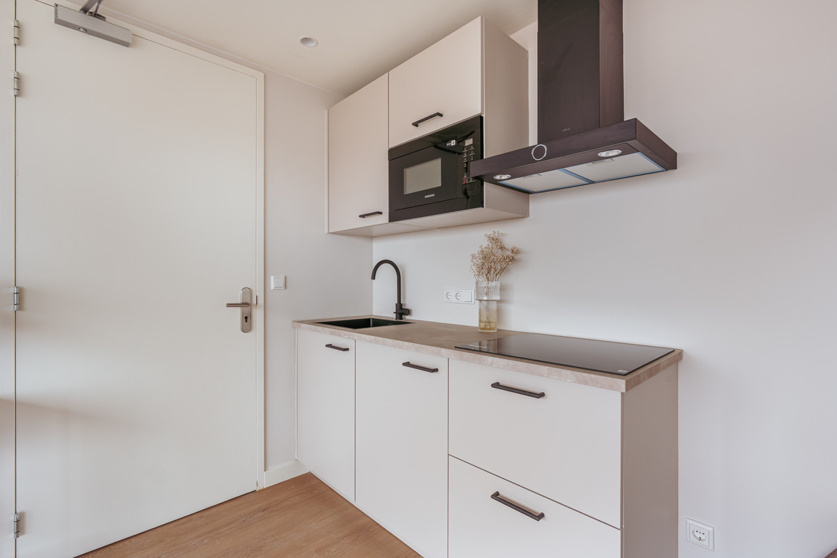 Studio te koop: Pracanalaan 44C, Amsterdam