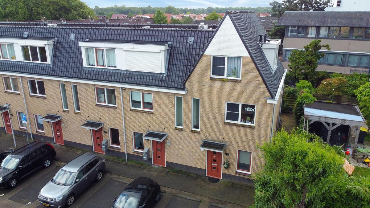 Appartement te koop: Schoolstraat 26, Strijen