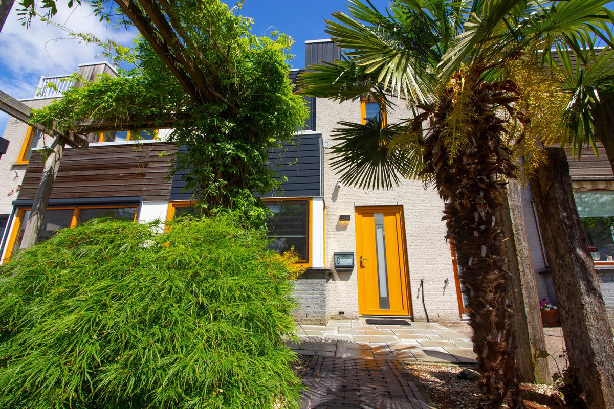 Tussenwoning te koop: Groene Steen 24, Hoorn