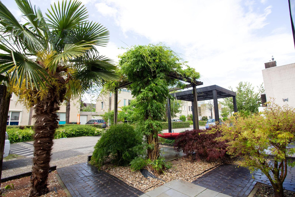 Tussenwoning te koop: Groene Steen 24, Hoorn