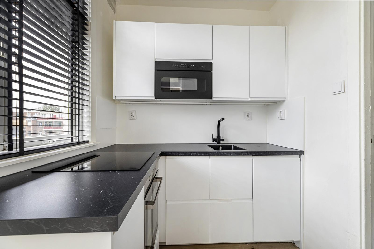 Appartement te koop: Dordtselaan 187A02, Rotterdam