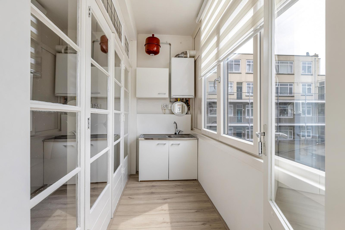 Appartement te koop: Dordtselaan 187A02, Rotterdam