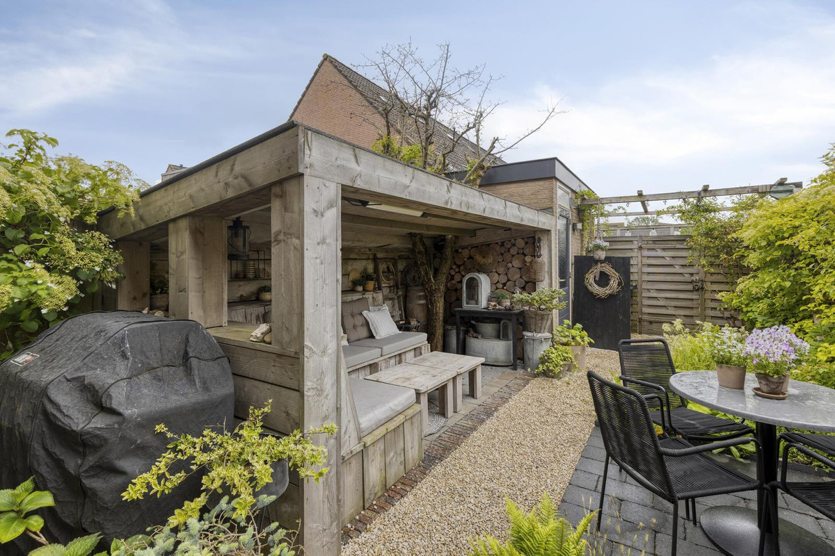 Tussenwoning te koop: Hoefblad 46, Leidschendam