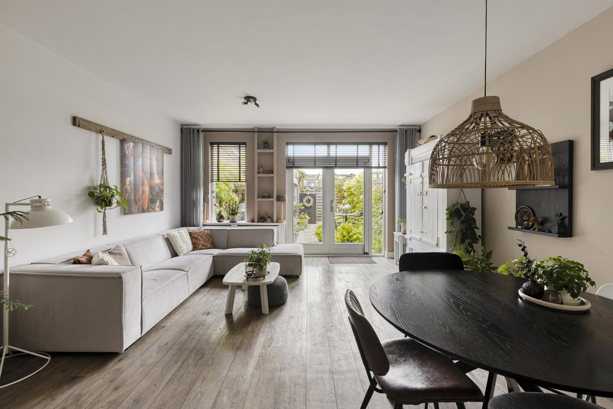 Tussenwoning te koop: Hoefblad 46, Leidschendam