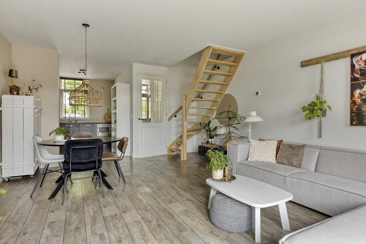 Tussenwoning te koop: Hoefblad 46, Leidschendam