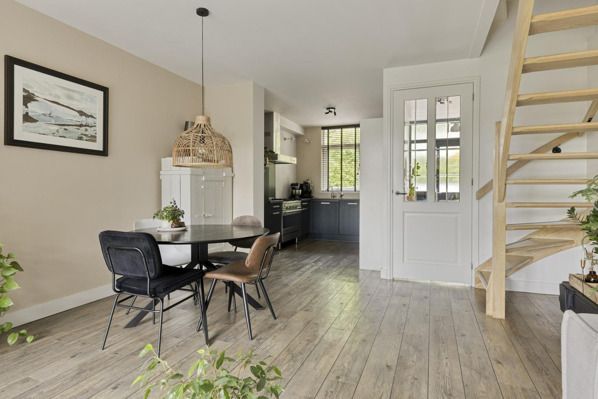 Tussenwoning te koop: Hoefblad 46, Leidschendam