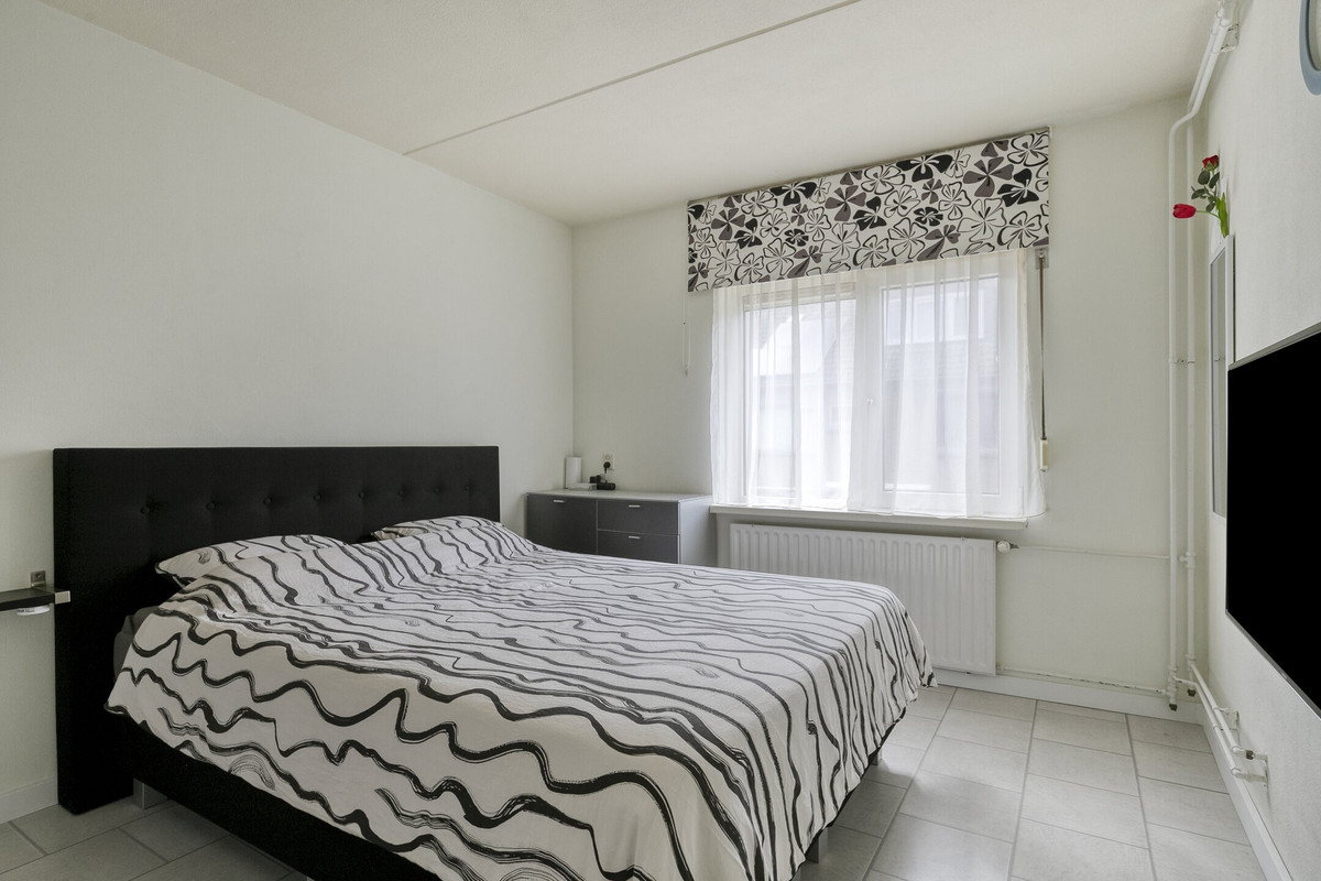 Tussenwoning te koop: Van Breestraat 82, Tilburg