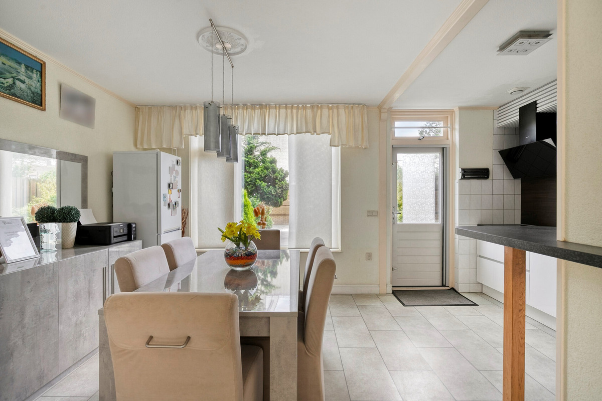 Tussenwoning te koop: Van Breestraat 82, Tilburg