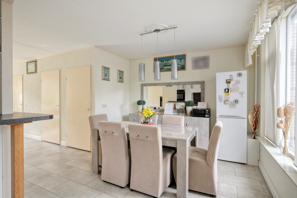Tussenwoning te koop: Van Breestraat 82, Tilburg
