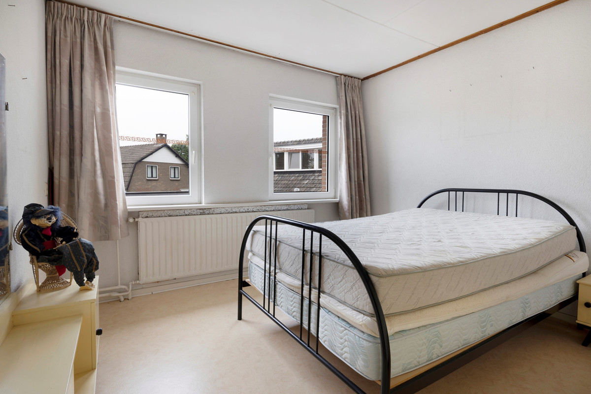 Twee-onder-één-kap te koop: Molenstraat 19, Nuland