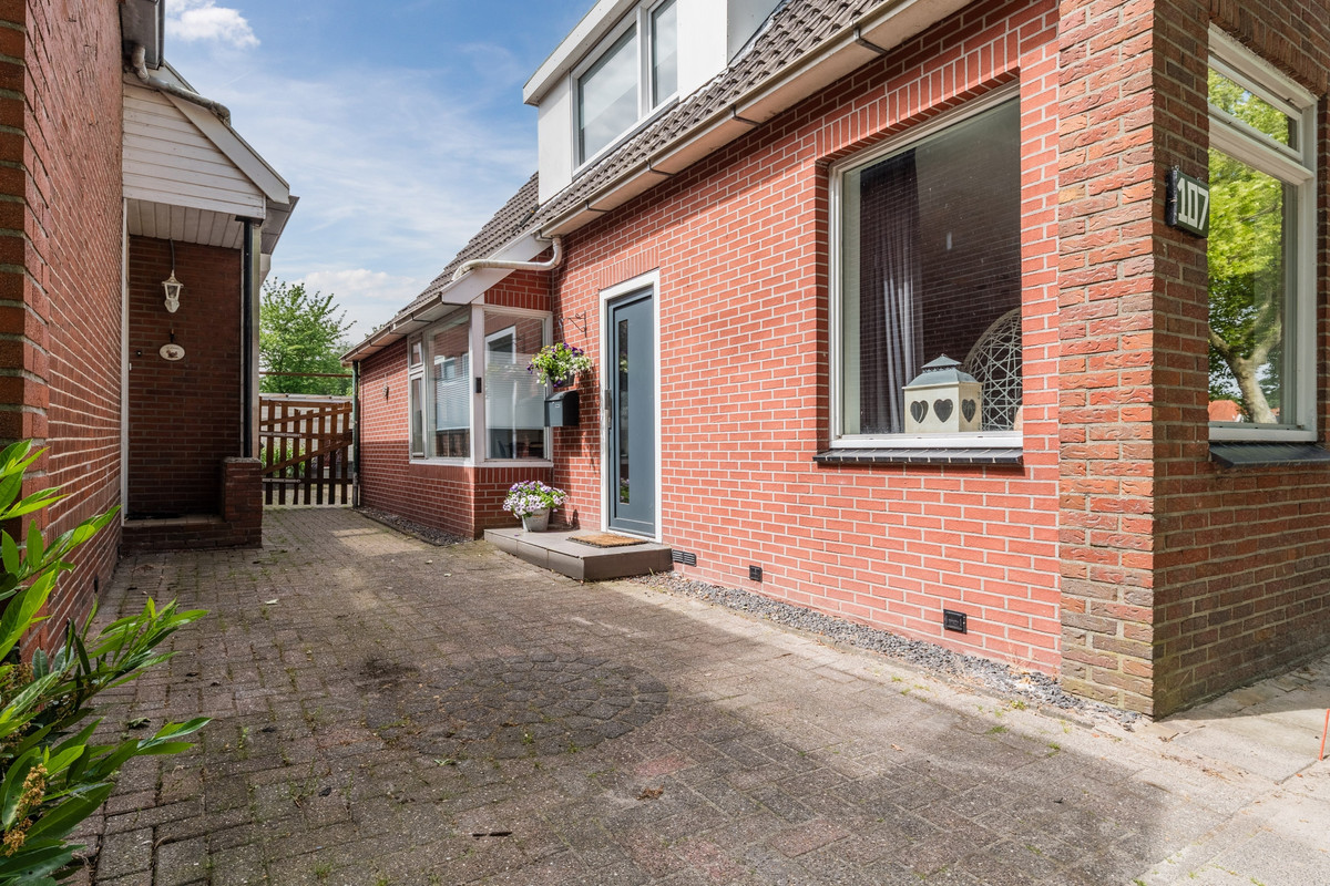 Vrijstaande woning te koop: Sluiskade 107, Musselkanaal