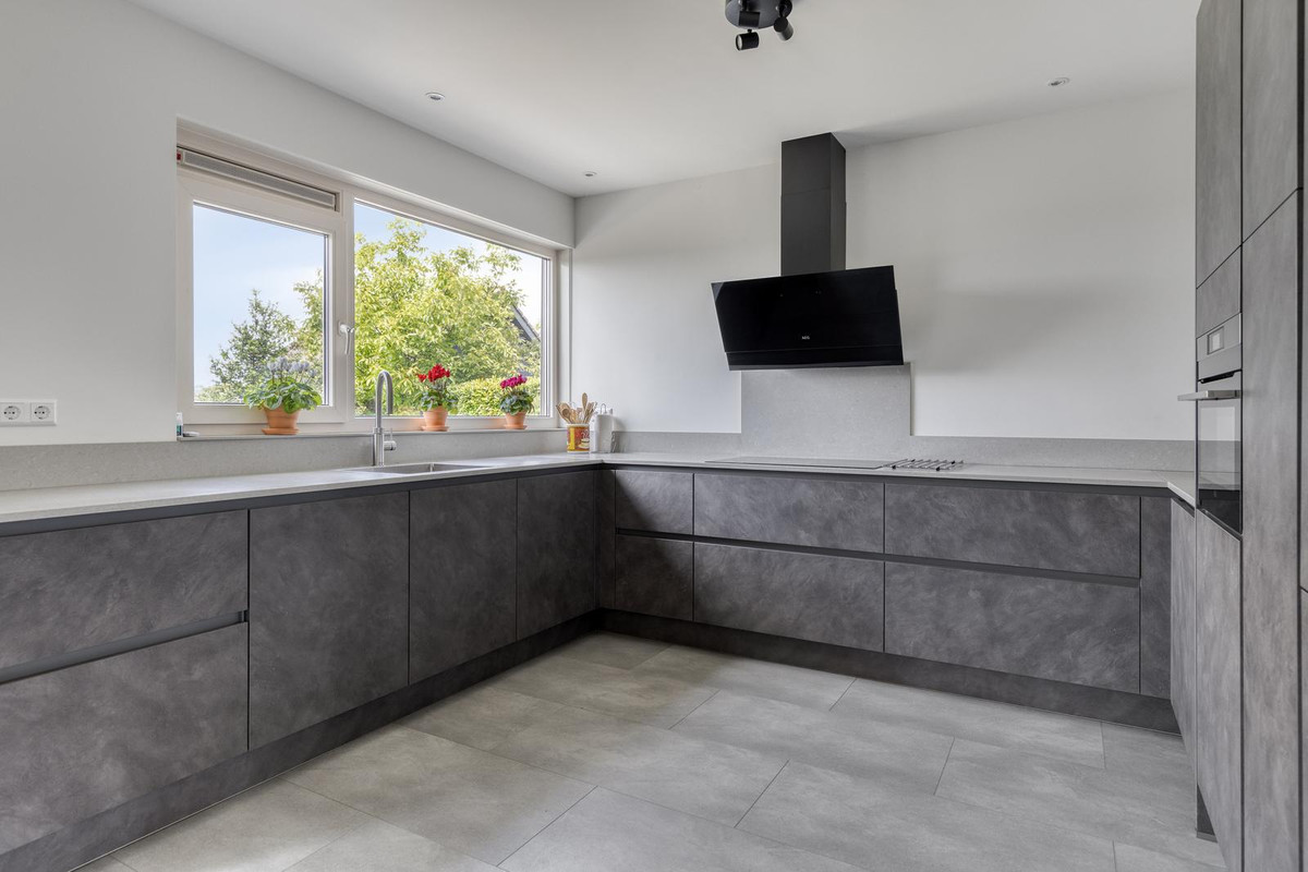 Vrijstaande woning te koop: Hoofdweg 132, Kudelstaart
