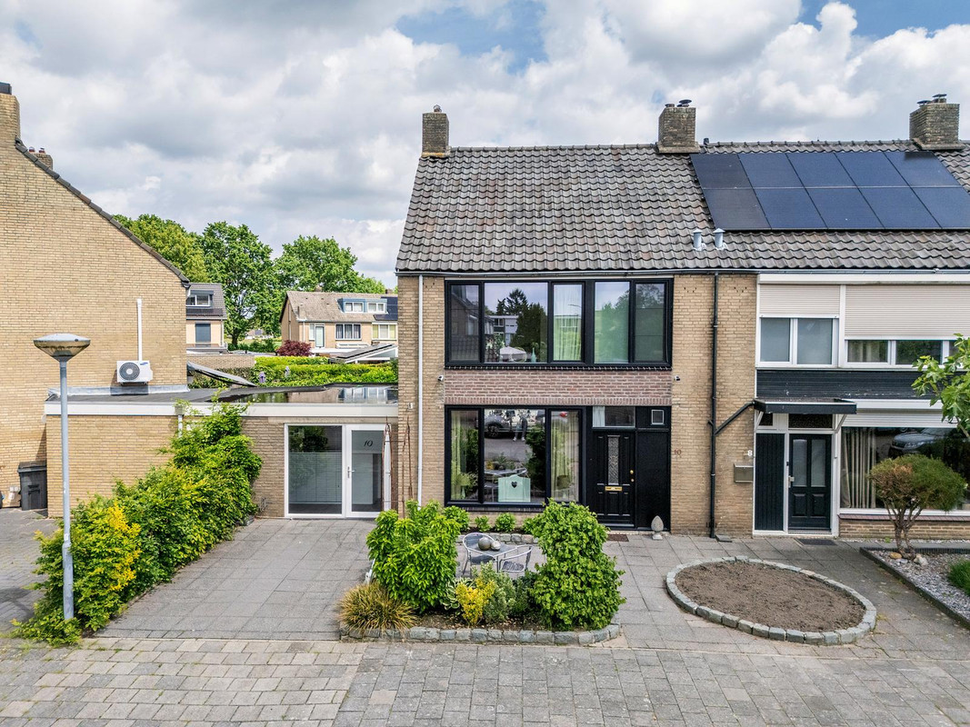 Tussenwoning te koop: Gebroeders Fodorstraat 10, Venlo