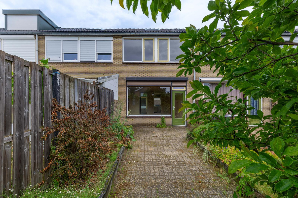 Tussenwoning te koop: Hondsdijk 64, Tegelen