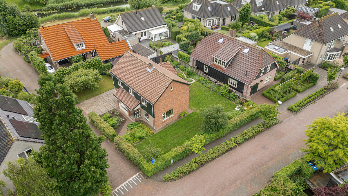 Vrijstaande woning te koop: Hoefslag 2, Almkerk