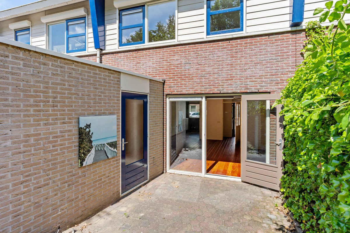 Tussenwoning te koop: Stentorlaan 85, Enschede