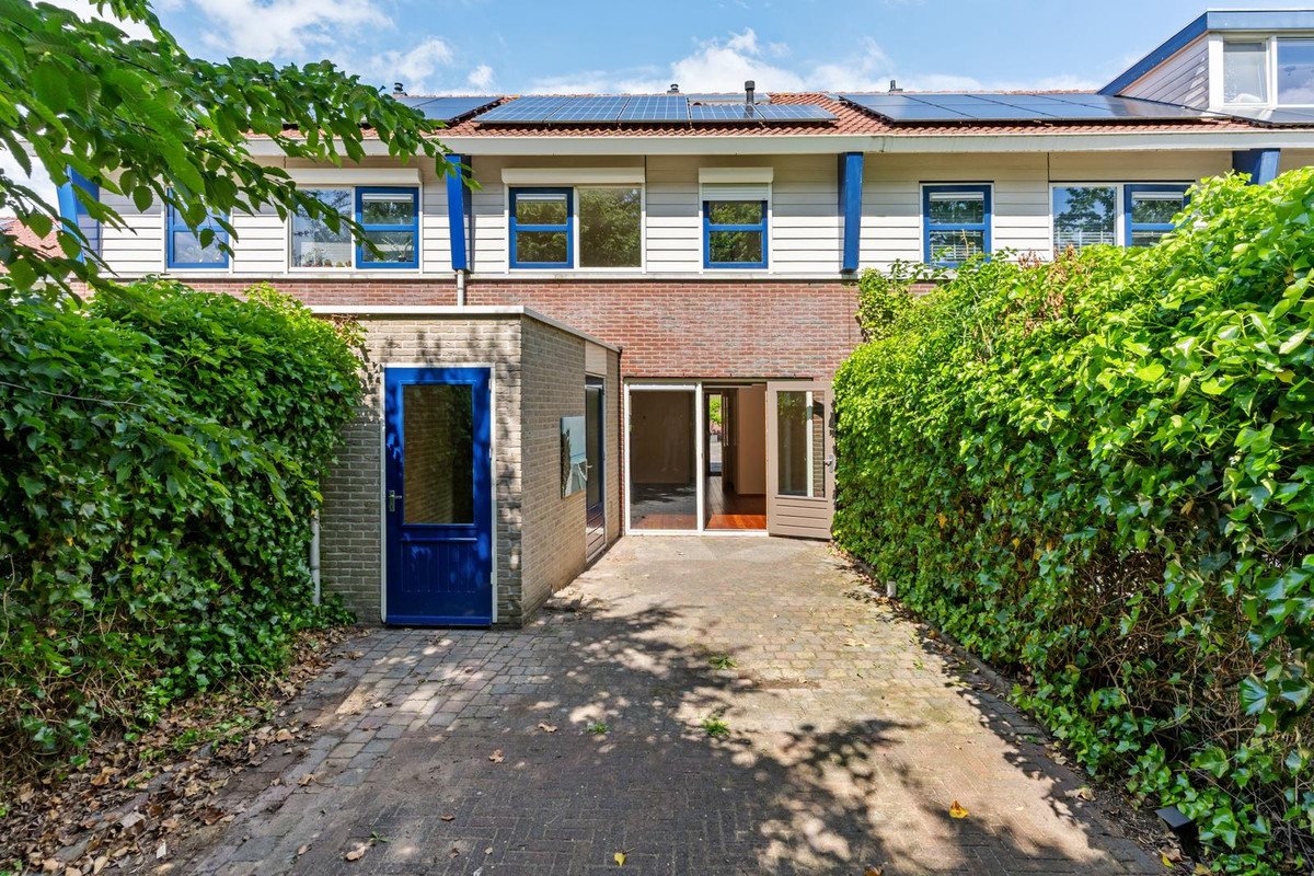 Tussenwoning te koop: Stentorlaan 85, Enschede