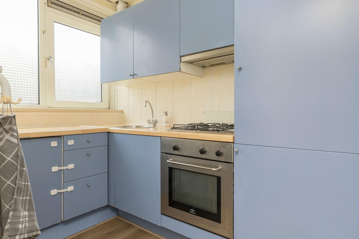 Tussenwoning te koop: Kalmoesstraat 45, Hoogvliet Rotterdam