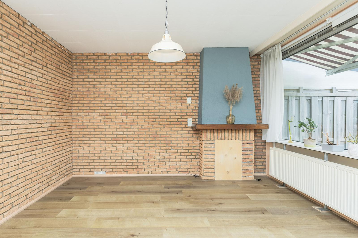 Tussenwoning te koop: Kalmoesstraat 45, Hoogvliet Rotterdam