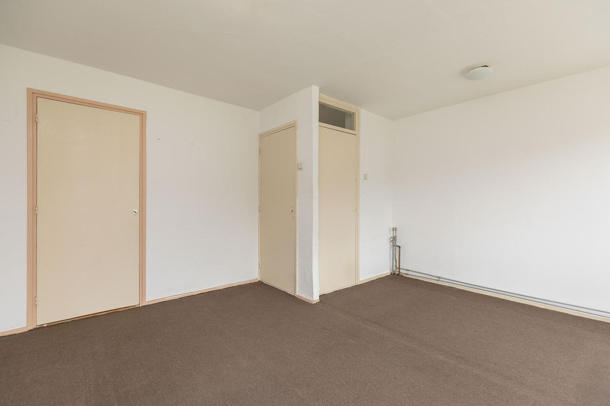 Tussenwoning te koop: Kalmoesstraat 45, Hoogvliet Rotterdam