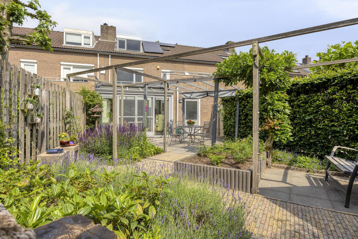 Tussenwoning te koop: Sibeliuslaan 51, Oss