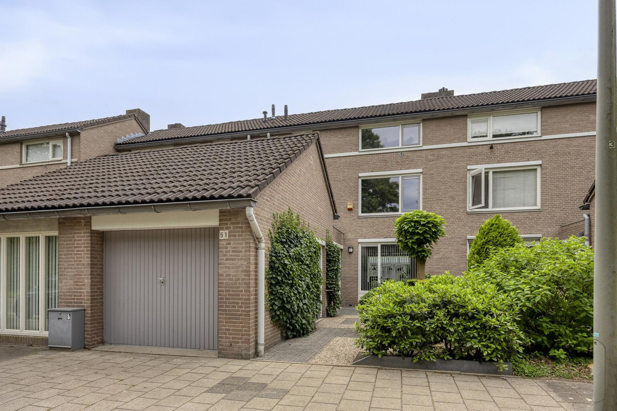 Tussenwoning te koop: Sibeliuslaan 51, Oss