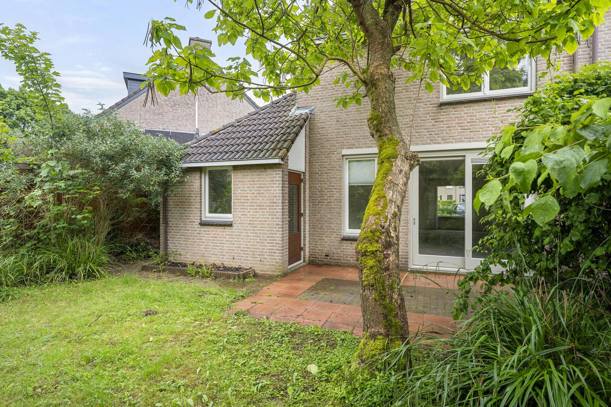 Twee-onder-één-kap te koop: Wassenbergstraat 25, Sittard
