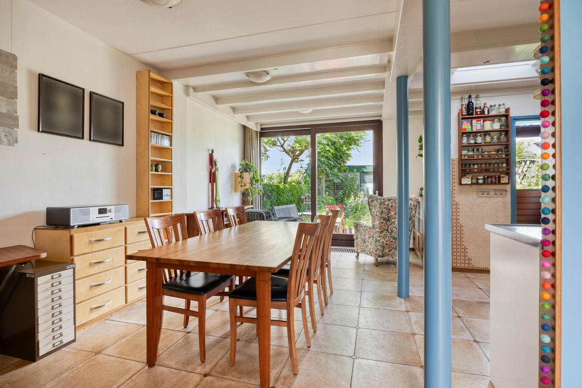 Tussenwoning te koop: Mozartstraat 13, Nieuwerkerk A/D Ijssel