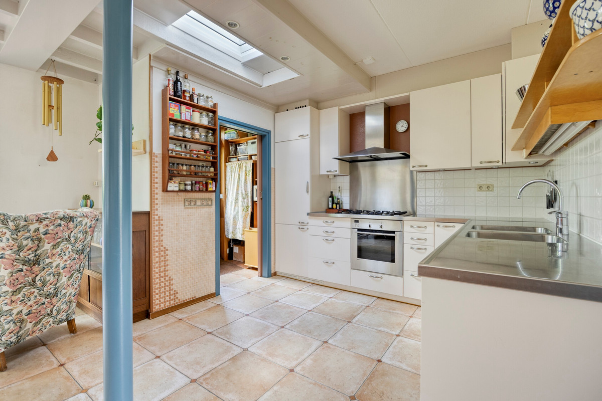 Tussenwoning te koop: Mozartstraat 13, Nieuwerkerk A/D Ijssel