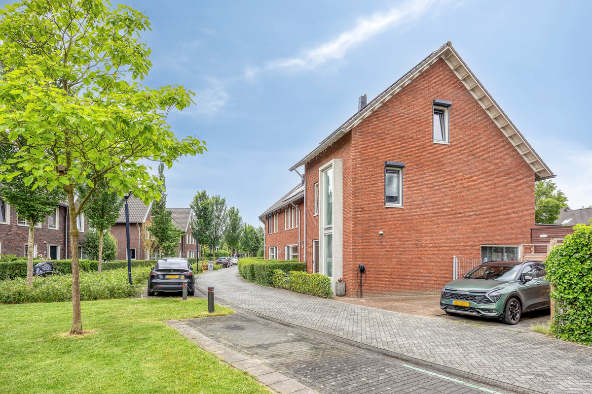 Hoekwoning te koop: Centuriostraat 2, Huissen