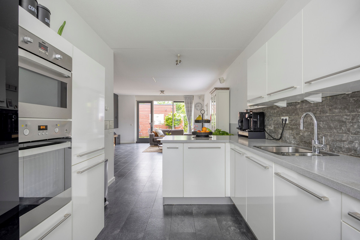 Hoekwoning te koop: Centuriostraat 2, Huissen