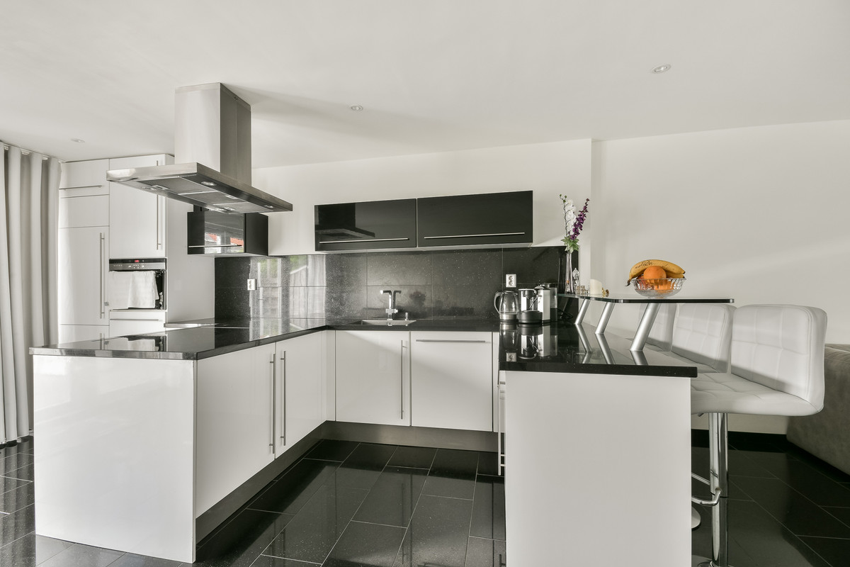 Tussenwoning te koop: Schoofstraat 28, Purmerend