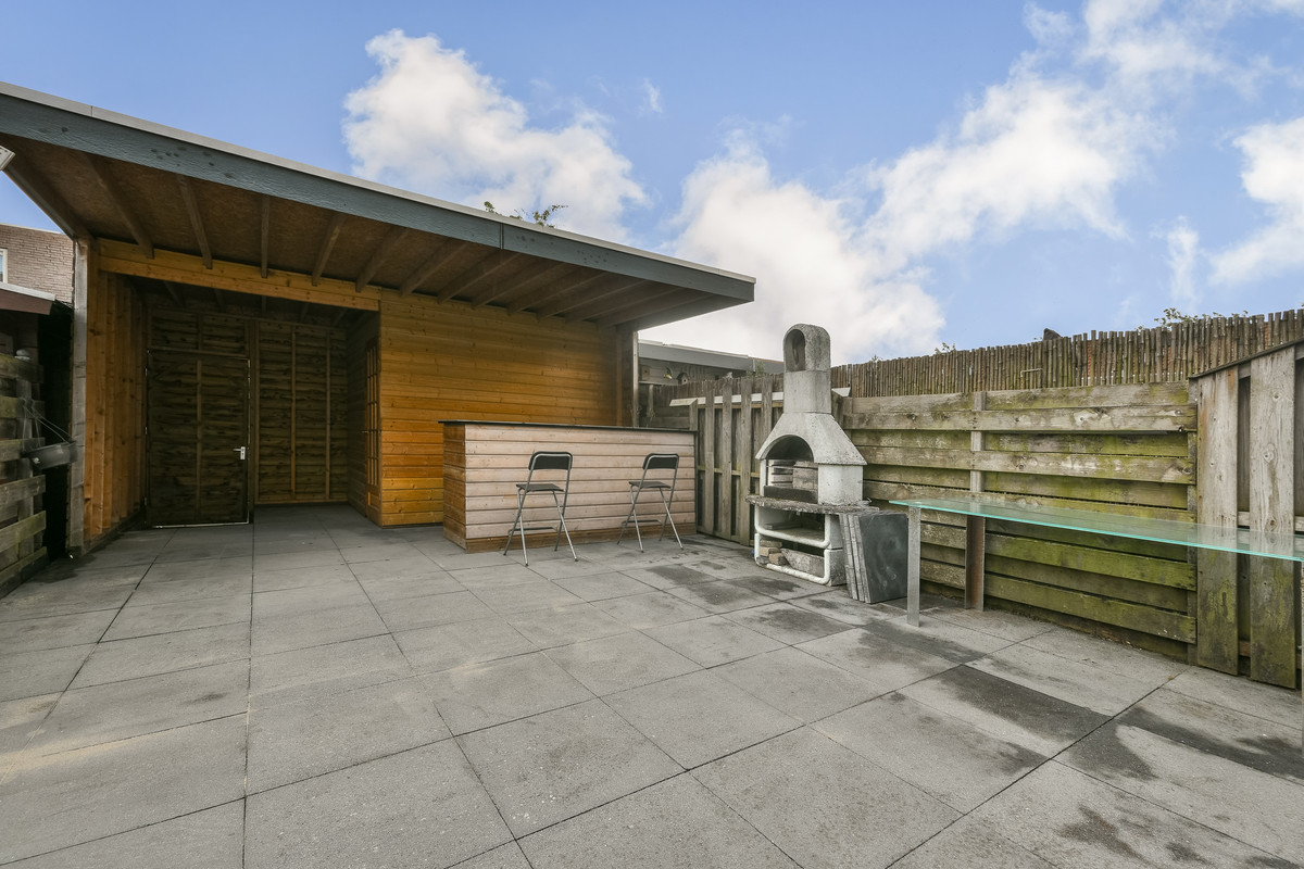 Tussenwoning te koop: Schoofstraat 28, Purmerend