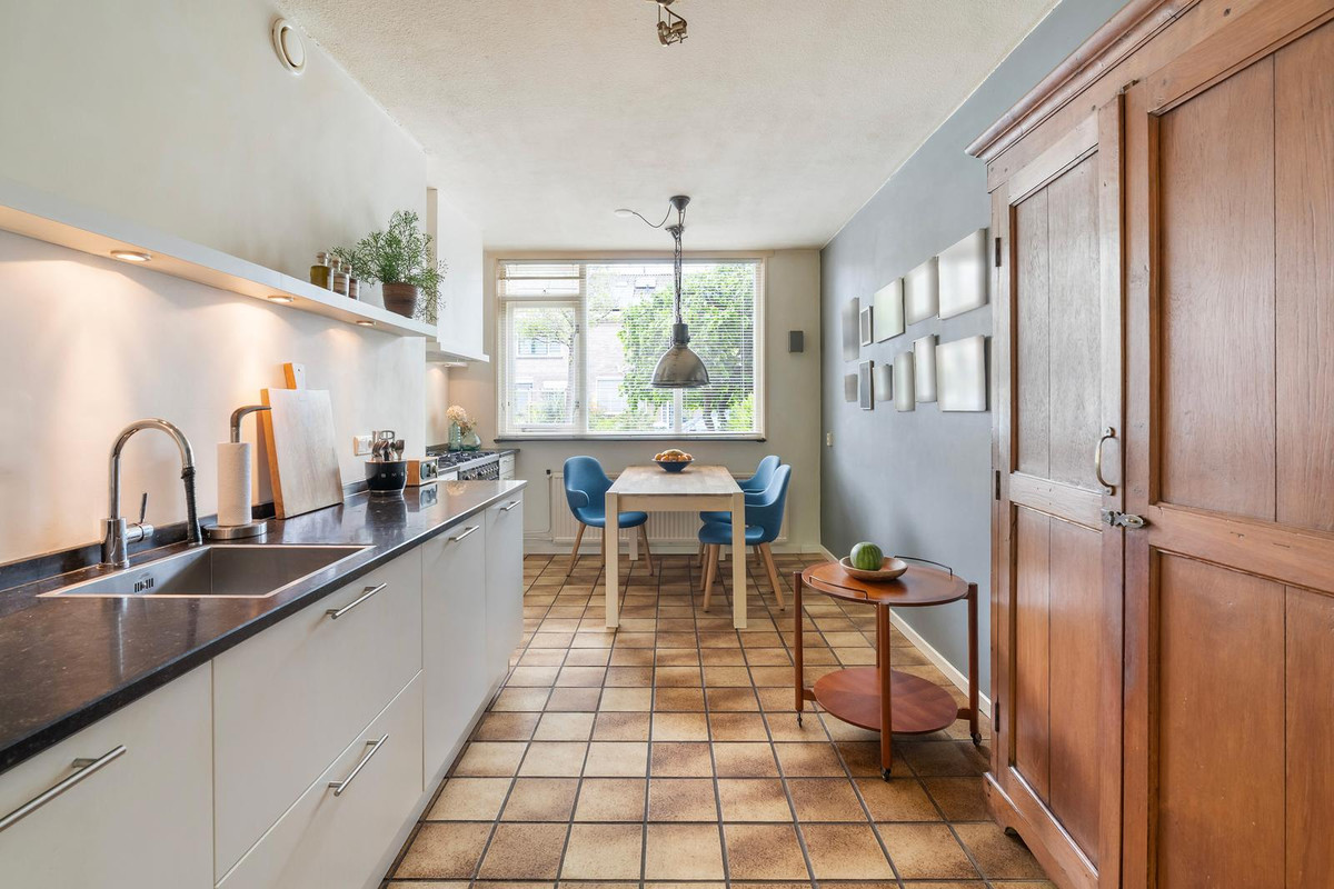 Tussenwoning te koop: Bergoord 21, Rotterdam