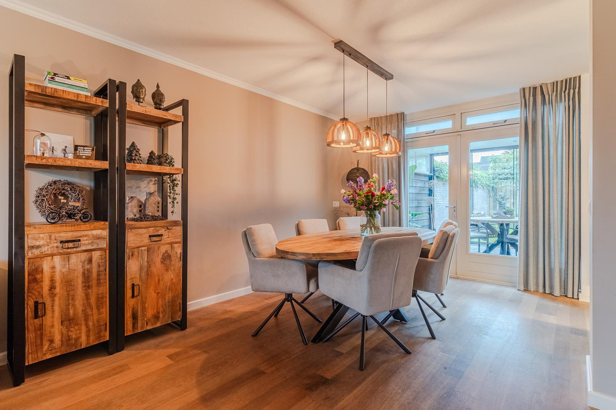 Hoekwoning te koop: Distel 6, Luyksgestel