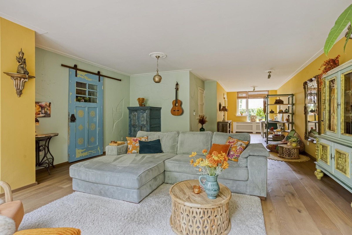 Twee-onder-één-kap te koop: Berliozhof 19, Schijndel