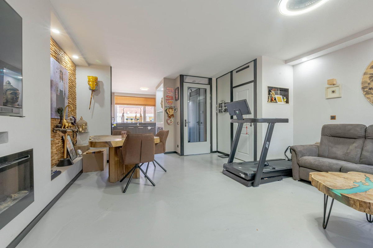 Tussenwoning te koop: Serooskerkestraat 16, Rotterdam