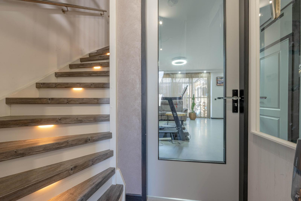 Tussenwoning te koop: Serooskerkestraat 16, Rotterdam