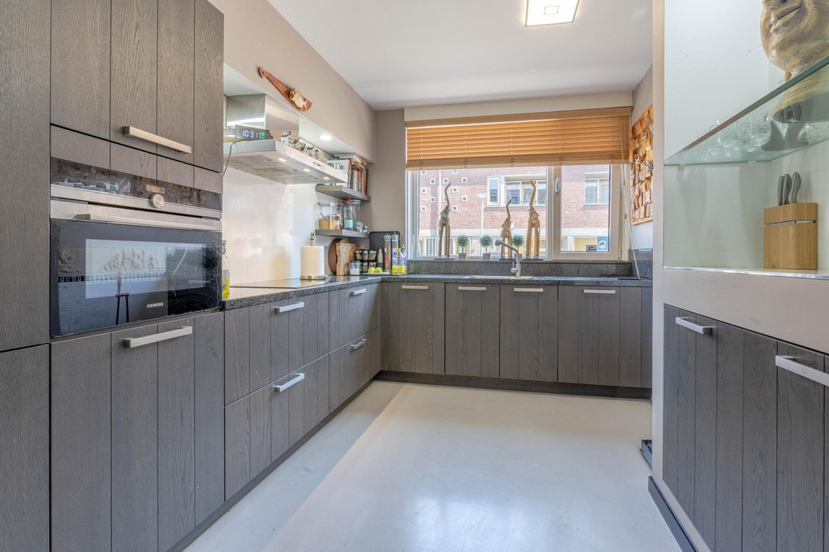 Tussenwoning te koop: Serooskerkestraat 16, Rotterdam