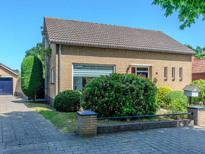 Dorpsstraat 14