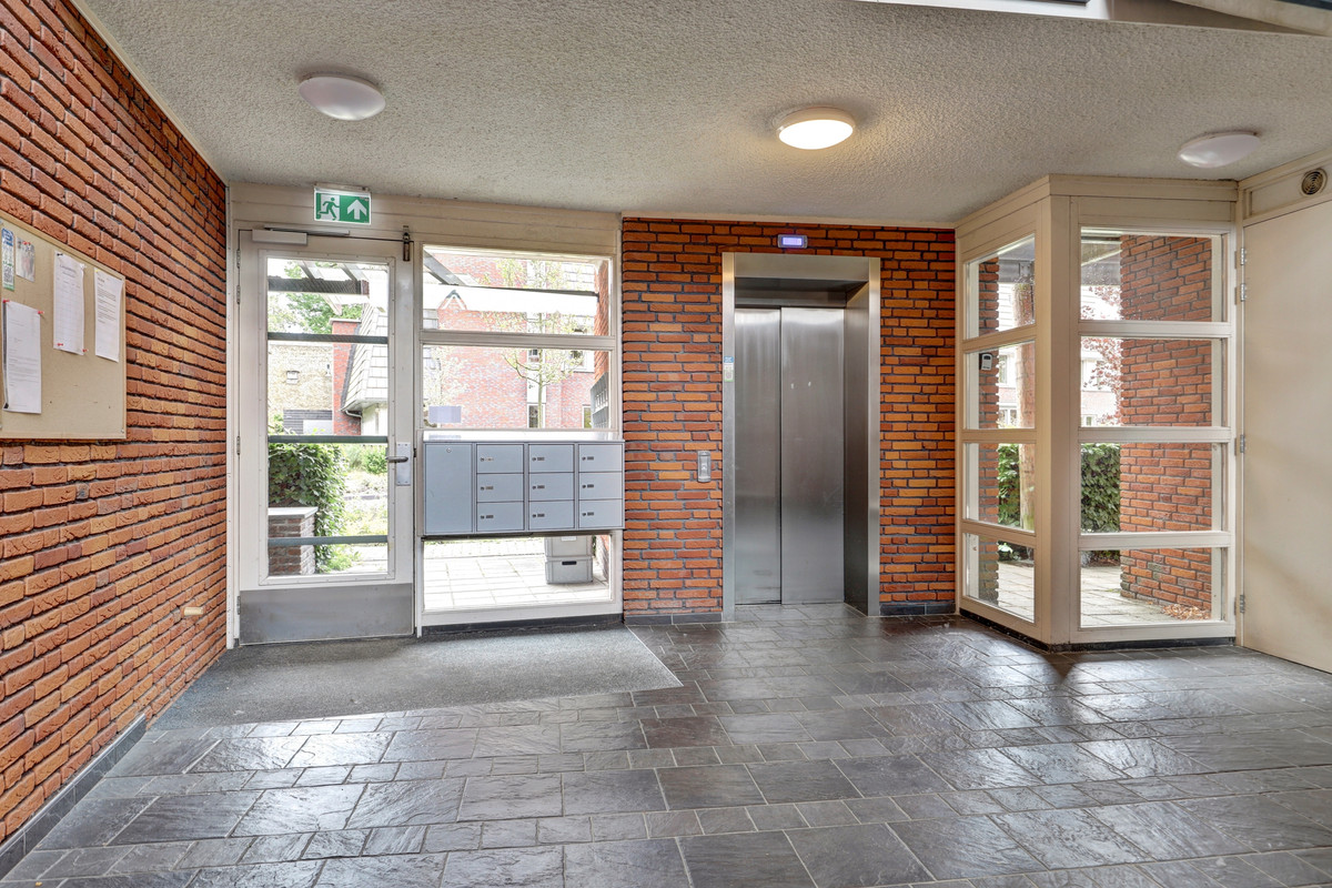 Appartement te koop: Van Erven Dorenspark 41, Laren