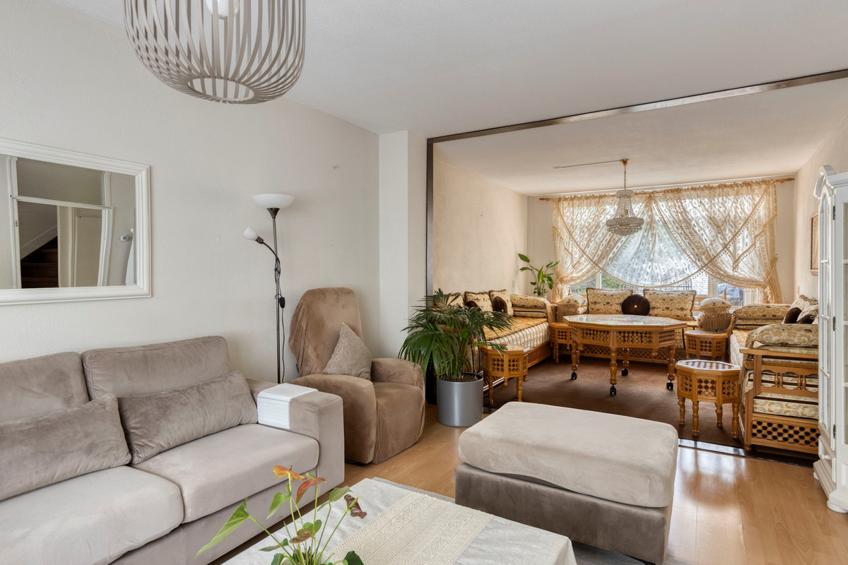 Appartement te koop: Margaretha Van Hennebergweg 29, 'S-Gravenhage