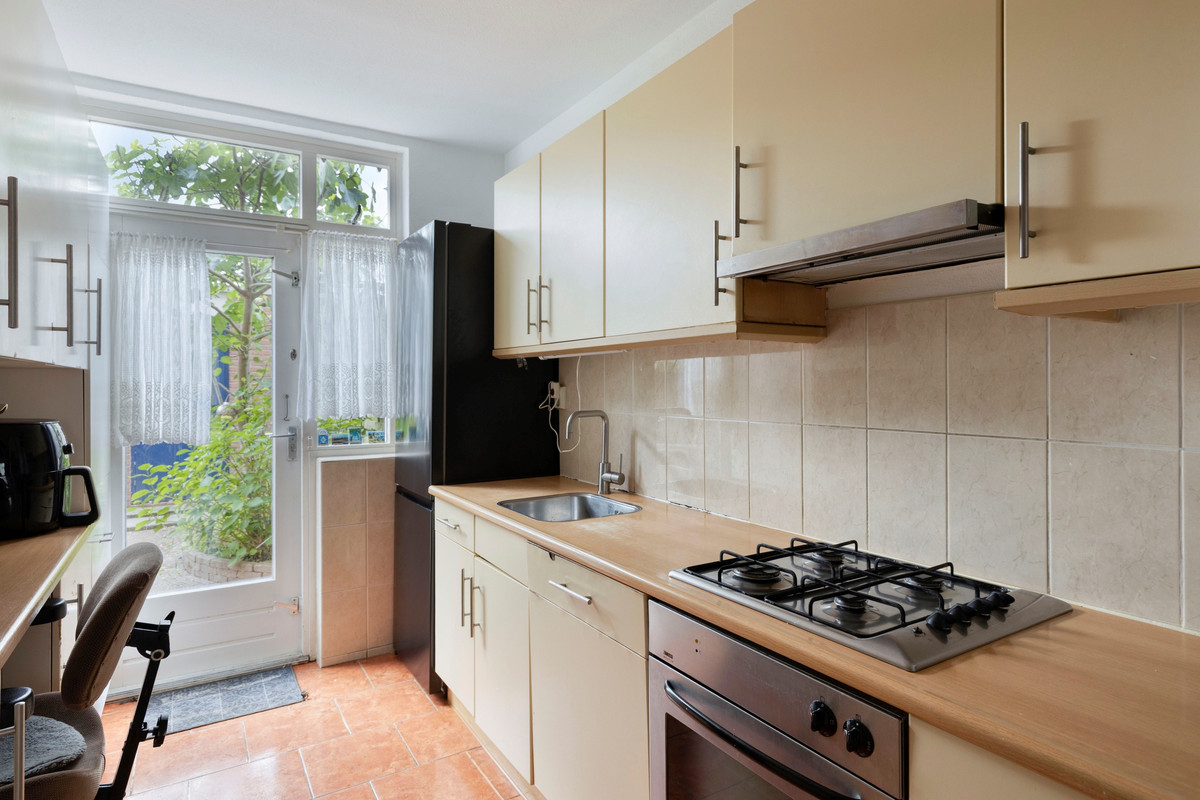 Appartement te koop: Margaretha Van Hennebergweg 29, 'S-Gravenhage