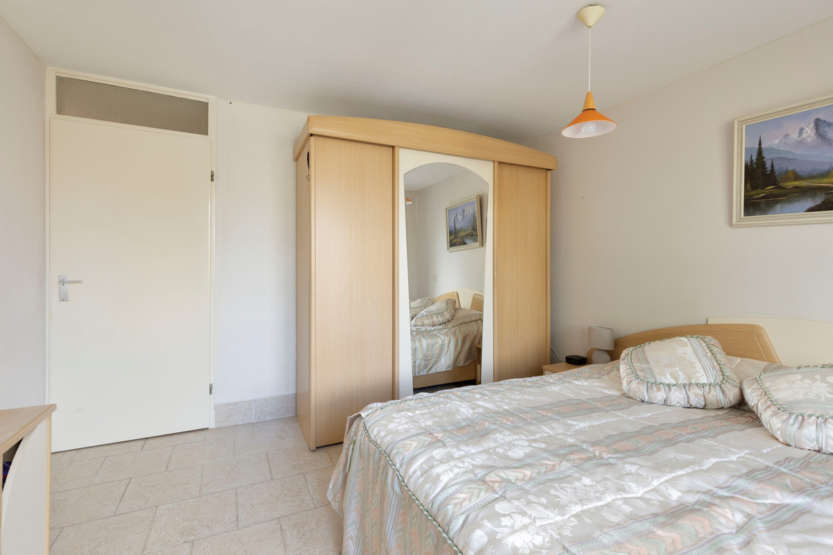 Appartement te koop: Margaretha Van Hennebergweg 29, 'S-Gravenhage