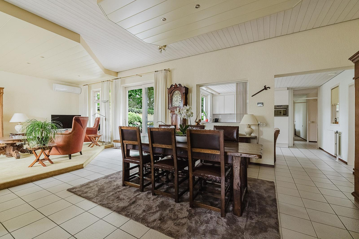 Hoekwoning te koop: Châteaurouxhof 1, Eindhoven