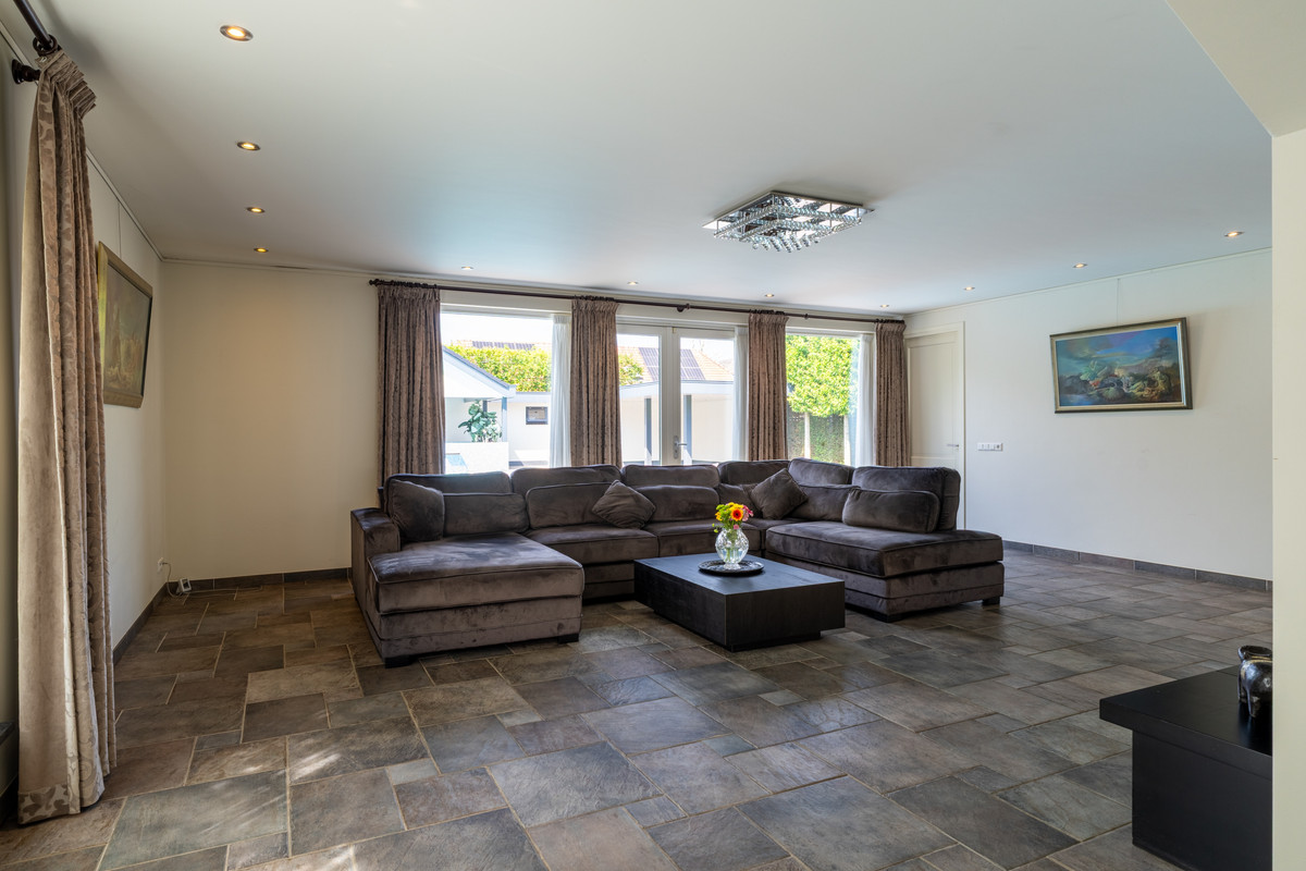 Vrijstaande woning te koop: Wijksestraat 2, Wijk En Aalburg