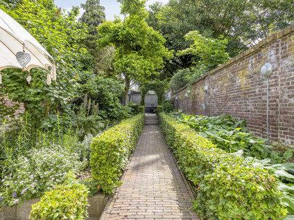 Parkweg 33