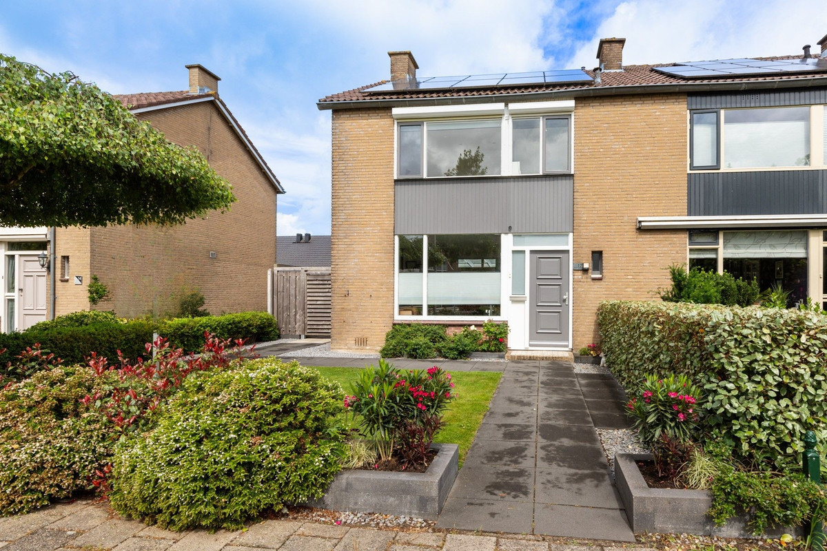 Hoekwoning te koop: Vosholstraat 12, Ter Aar