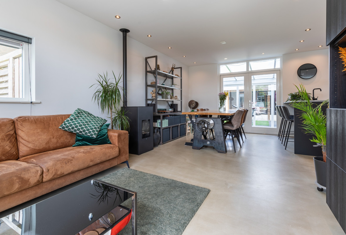 Hoekwoning te koop: Vosholstraat 12, Ter Aar