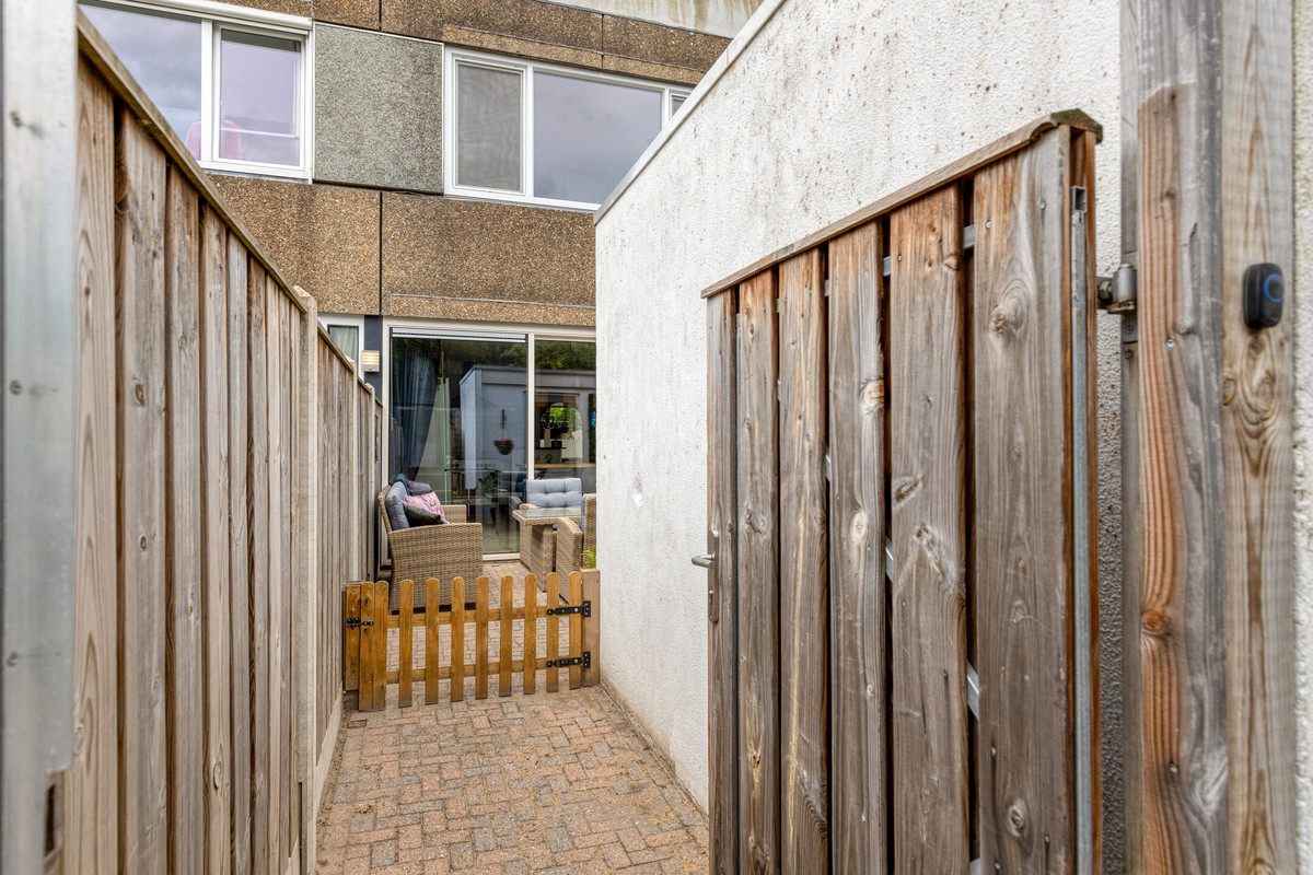 Tussenwoning te koop: Haagbeemd 14, Eindhoven